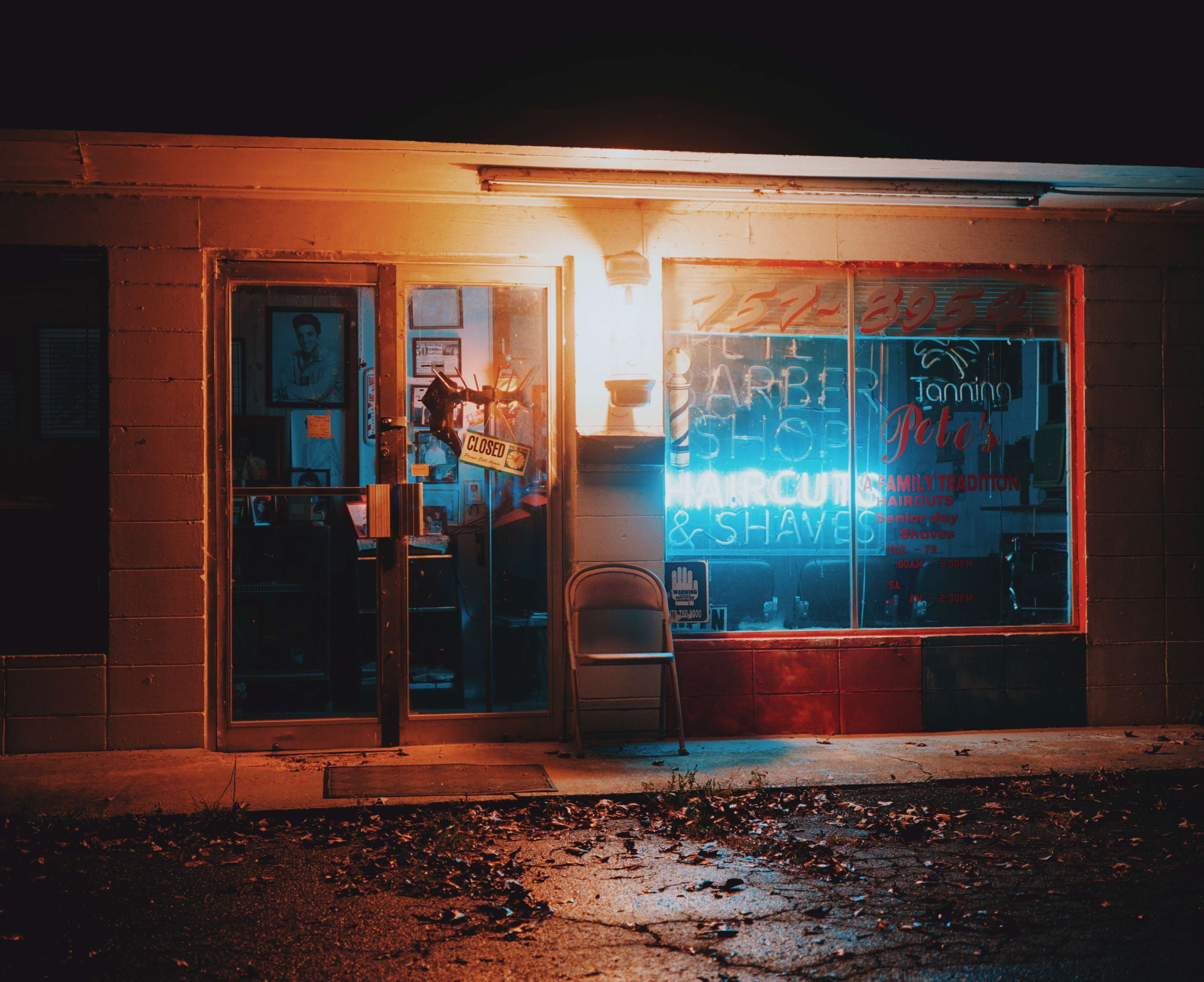 “理发店”是由 Kelsey Smith 创建的,目的是让每个人都有机会收集他的作品! 此版本完全免费供所有人领取(每个钱包仅限 1 个版本)! /nfts/thebarbershopnft/thebarbershopnft.jpg